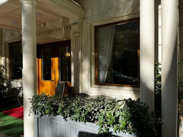 Karat Inn Boutique Hotel Баку Экстерьер фото